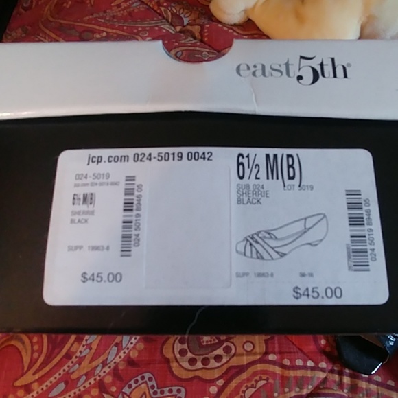 Shoes - Picture 2 of 2